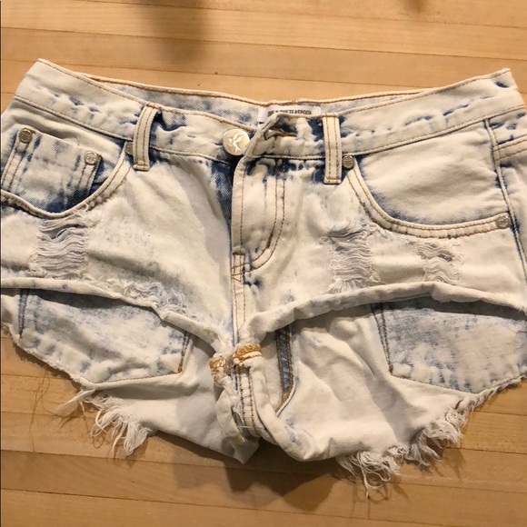One Teaspoon (Bonitas) shorts - Picture 1 of 4